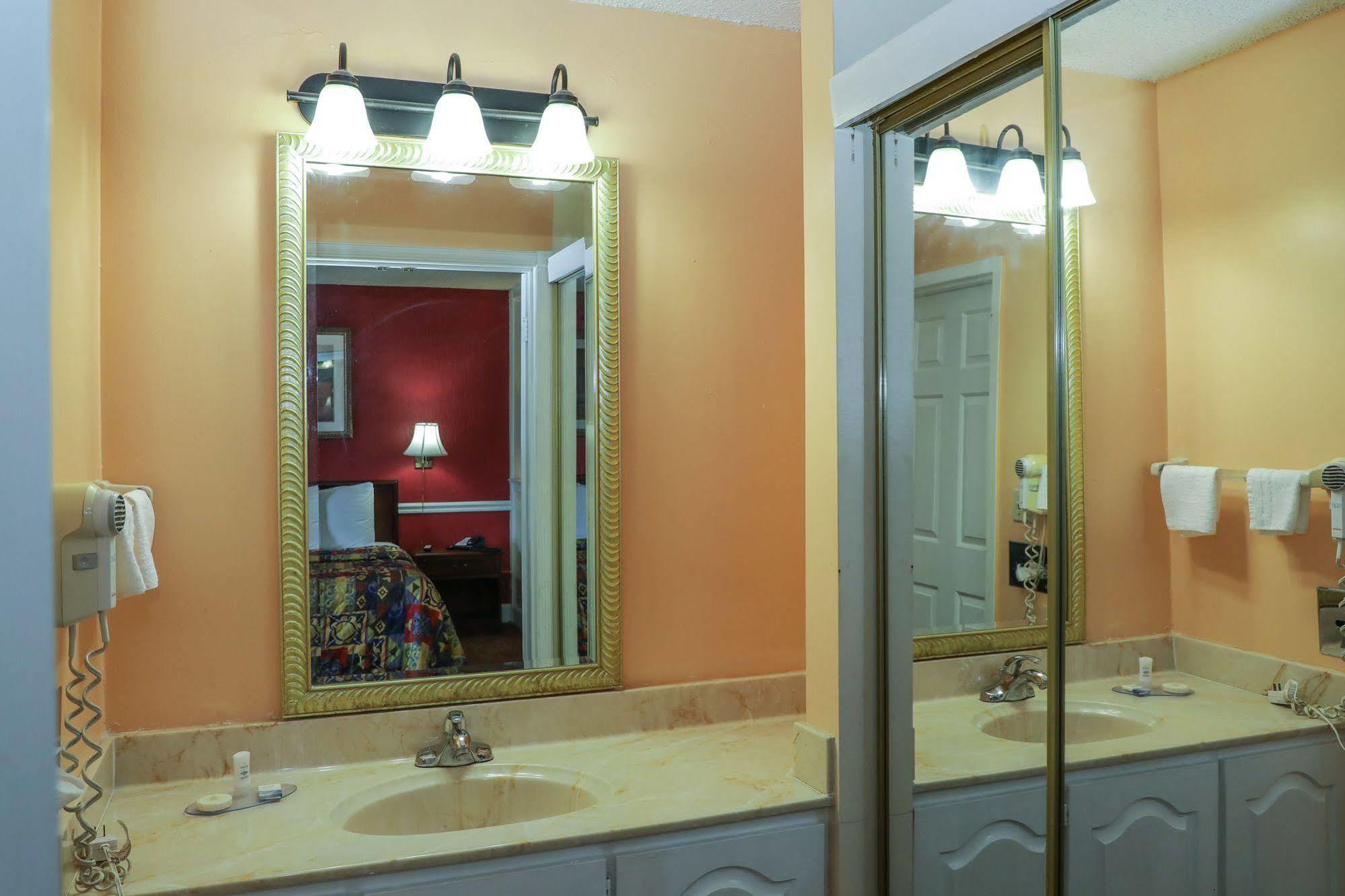 Baymont By Wyndham Montgomery Al מראה חיצוני תמונה