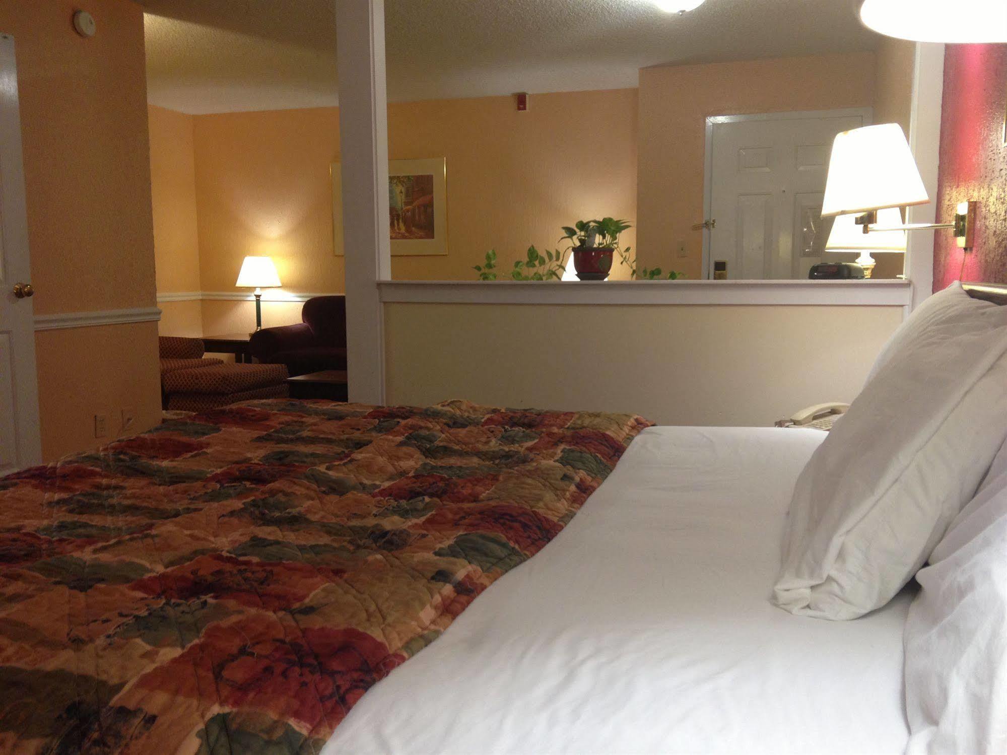 Baymont By Wyndham Montgomery Al מראה חיצוני תמונה